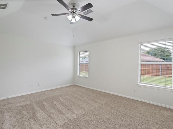 613  Hummingbird Trail , Crowley Texas 76036