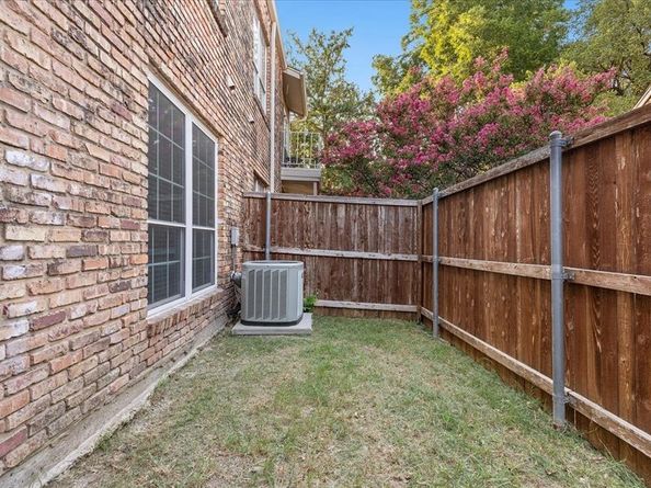7151  Gaston Avenue  904, Dallas Texas 75214