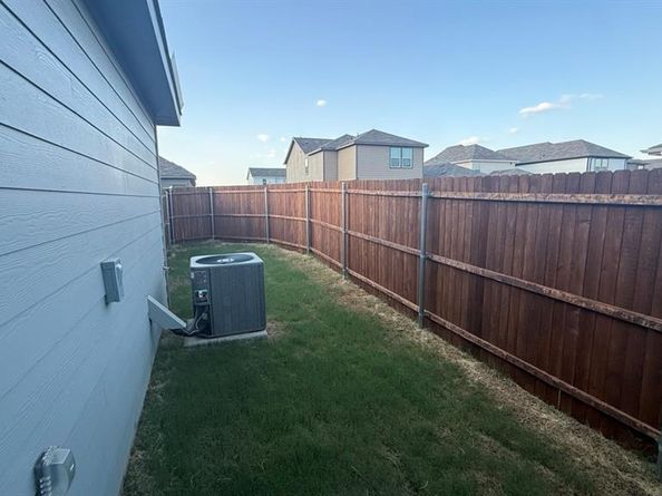 3065  PECAN FARM Lane , Fort Worth Texas 76140