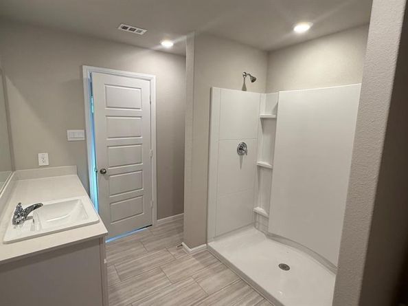 3065  PECAN FARM Lane , Fort Worth Texas 76140