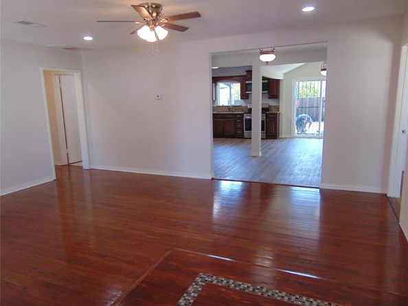 3222  Salerno Drive , Dallas Texas 75224