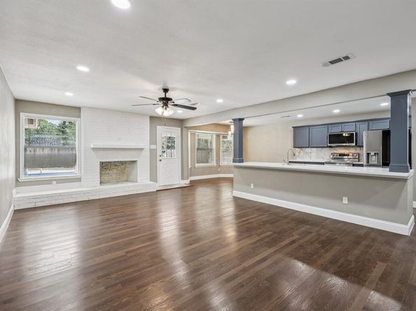 1033  Oak Ridge Drive , Azle Texas 76020