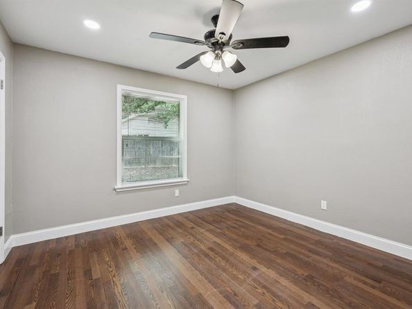 1033  Oak Ridge Drive , Azle Texas 76020