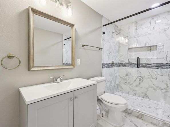 1033  Oak Ridge Drive , Azle Texas 76020