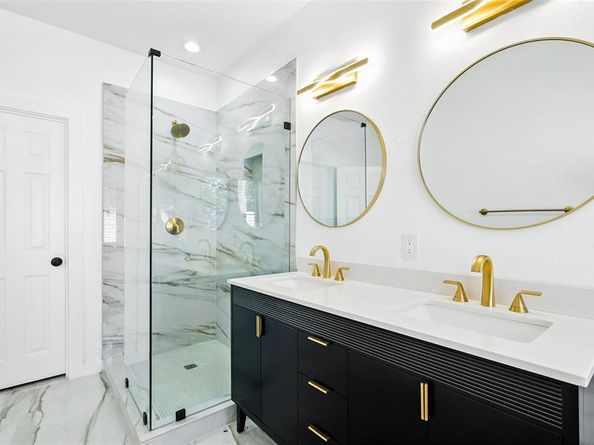 1800  Hyde Park Court , Flower Mound Texas 75028