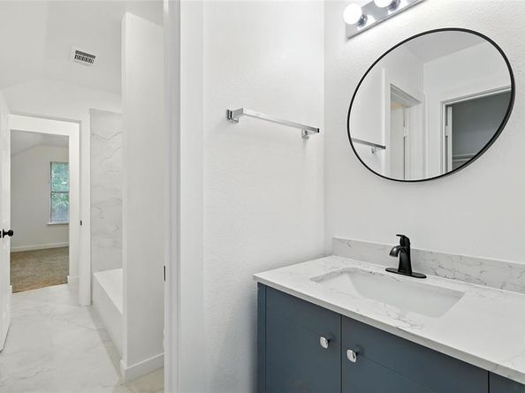 1800  Hyde Park Court , Flower Mound Texas 75028