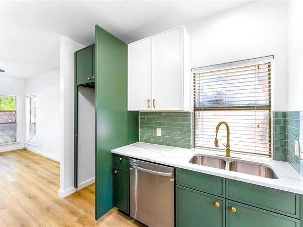 1800  Hyde Park Court , Flower Mound Texas 75028