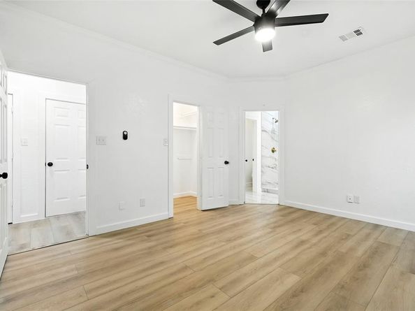 1800  Hyde Park Court , Flower Mound Texas 75028