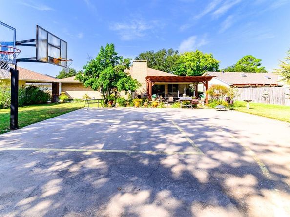 1029  Springfield Street , Mansfield Texas 76063