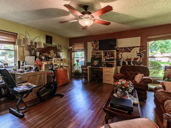1029  Springfield Street , Mansfield Texas 76063