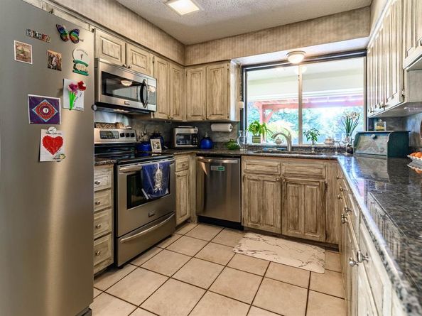 1029  Springfield Street , Mansfield Texas 76063