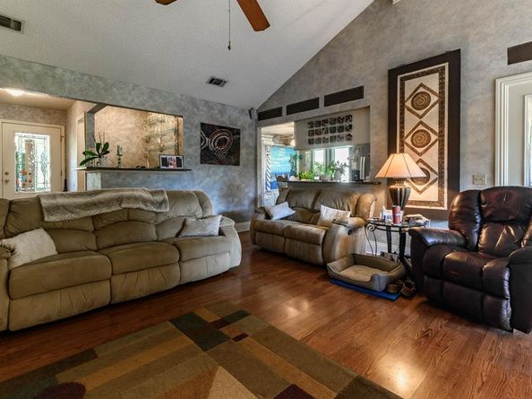 1029  Springfield Street , Mansfield Texas 76063