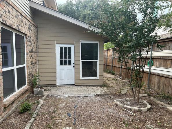 2637  Via Cordova  , Carrollton Texas 75006