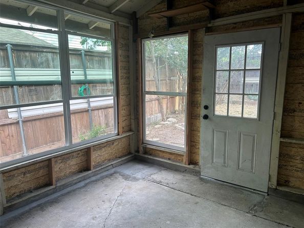 2637  Via Cordova  , Carrollton Texas 75006