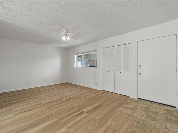 4021  Cole Avenue  206, Dallas Texas 75204