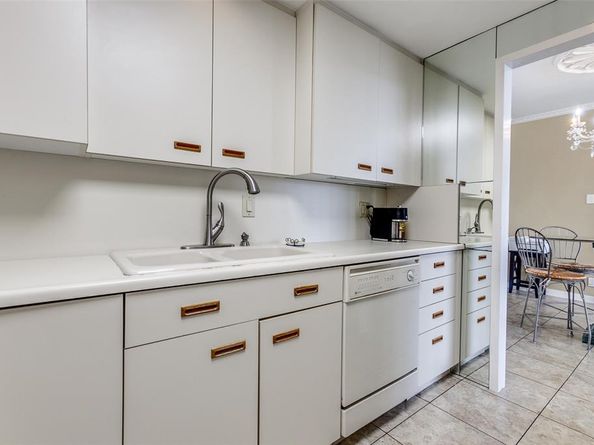 6211 W Northwest Highway  700, Dallas Texas 75225