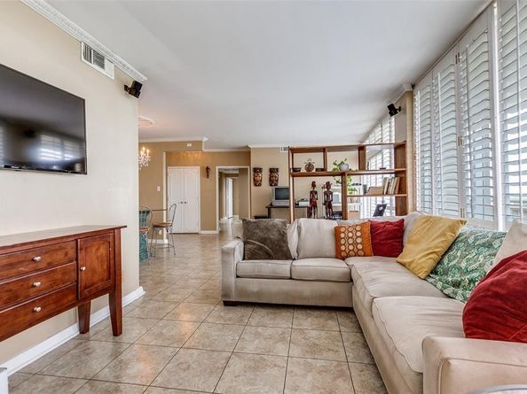 6211 W Northwest Highway  700, Dallas Texas 75225