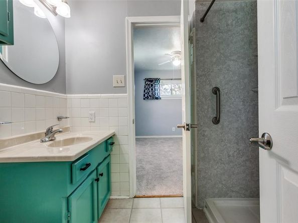 1418  Lexington Drive , Garland Texas 75041