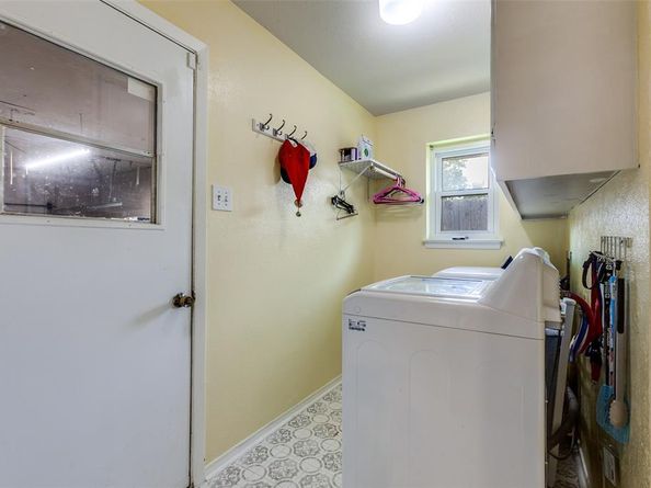 1418  Lexington Drive , Garland Texas 75041