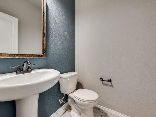 937  Lost Heather Drive , Saginaw Texas 76179