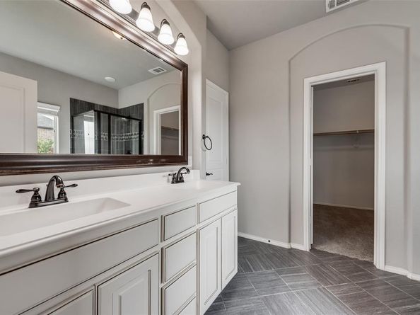 937  Lost Heather Drive , Saginaw Texas 76179