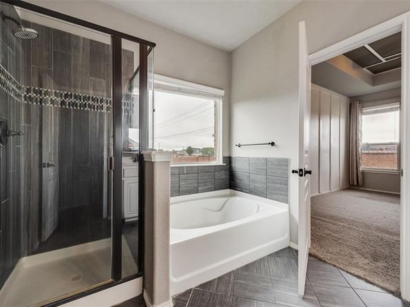 937  Lost Heather Drive , Saginaw Texas 76179