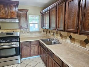 8613  Elam Road , Dallas Texas 75217