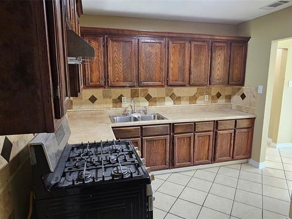 8613  Elam Road , Dallas Texas 75217