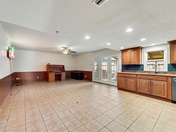 2013  Warberry Road , Carrollton Texas 75007
