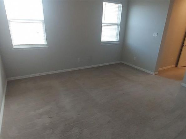 913 E Market Square , Northlake Texas 76247