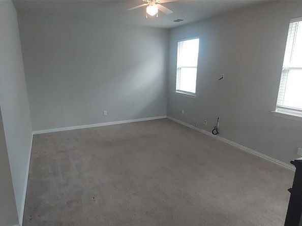 913 E Market Square , Northlake Texas 76247