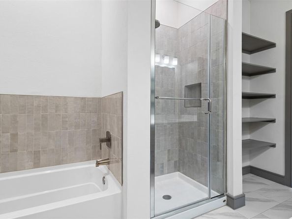 2700  Old Denton Road  4427, Carrollton Texas 75007