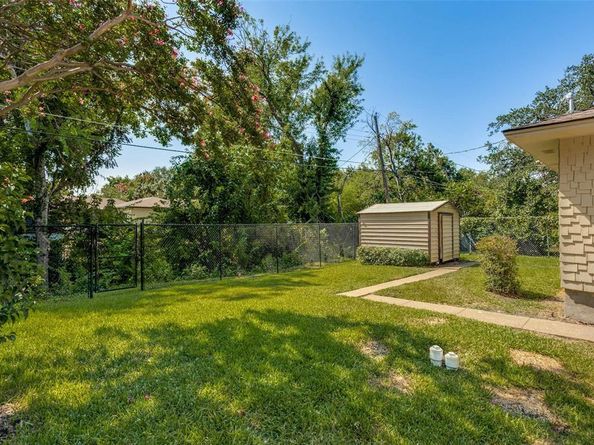 3830  Savannah Drive , Garland Texas 75041