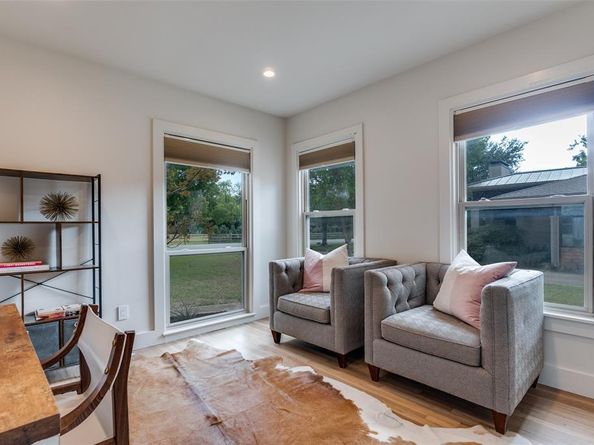 1441  Bella Vista Drive , Dallas Texas 75218