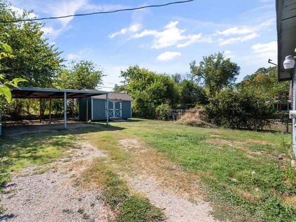 1038 E Maddox Avenue , Fort Worth Texas 76104
