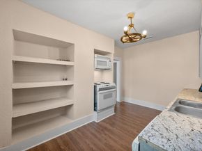 1038 E Maddox Avenue , Fort Worth Texas 76104