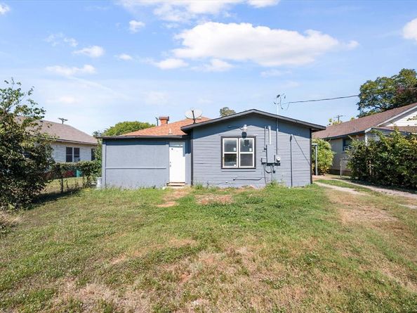 1038 E Maddox Avenue , Fort Worth Texas 76104