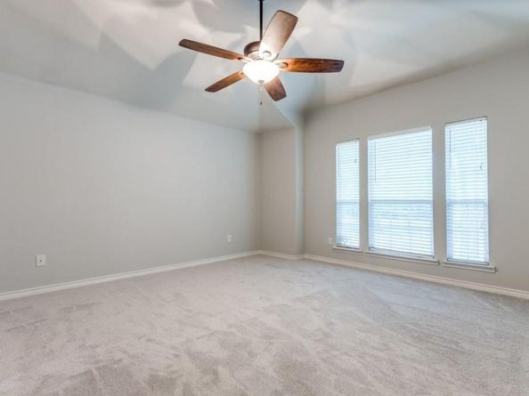 1931  Saint Simons Street , Savannah Texas 76227