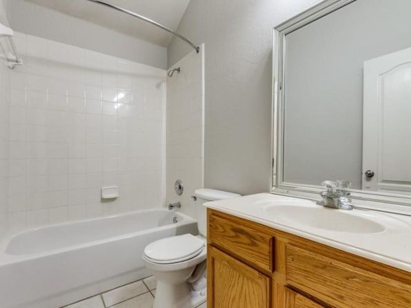 1931  Saint Simons Street , Savannah Texas 76227