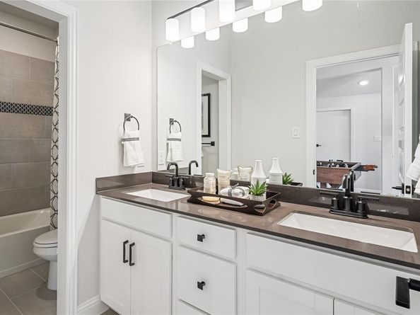 2204  Briarbrook Drive , Denton Texas 76207