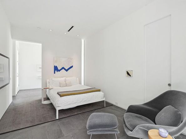 5231  Manett Street , Dallas Texas 75206