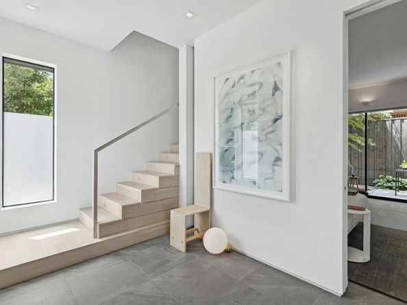 5231  Manett Street , Dallas Texas 75206