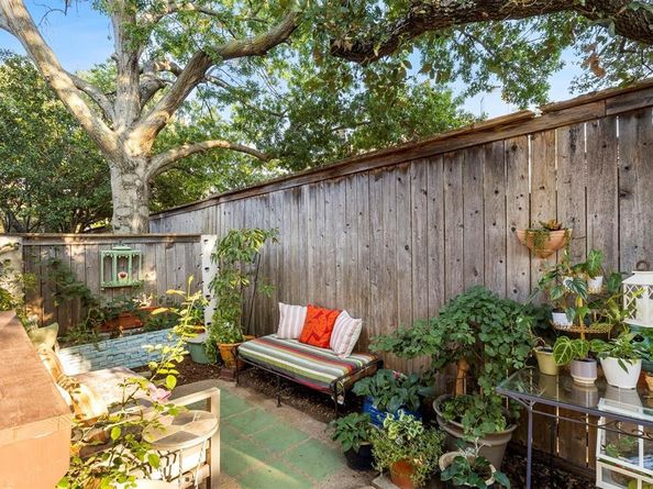 18040  Midway Road  120, Dallas Texas 75287