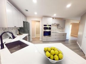 303 E Hillcroft Drive , Duncanville Texas 75137
