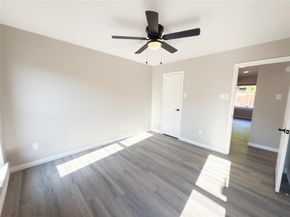 303 E Hillcroft Drive , Duncanville Texas 75137