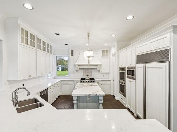 5900  Shorefront Lane , Flower Mound Texas 75022