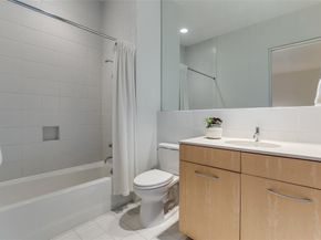 4428 N Versailles Avenue , Highland Park Texas 75205