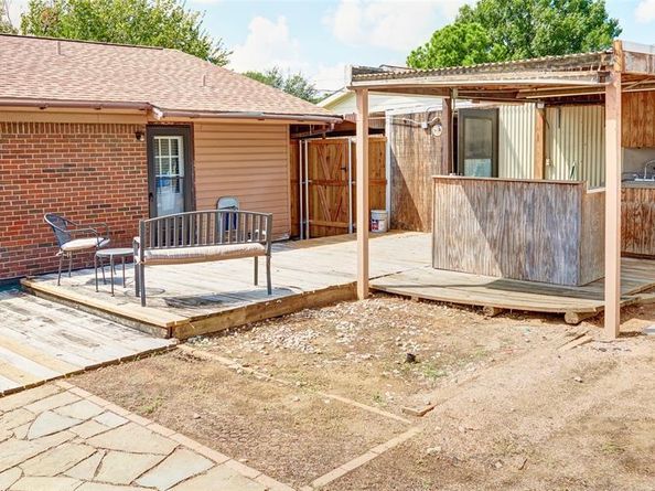2612 W Rochelle Road , Irving Texas 75062