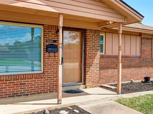 2612 W Rochelle Road , Irving Texas 75062