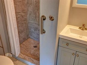 2612 W Rochelle Road , Irving Texas 75062